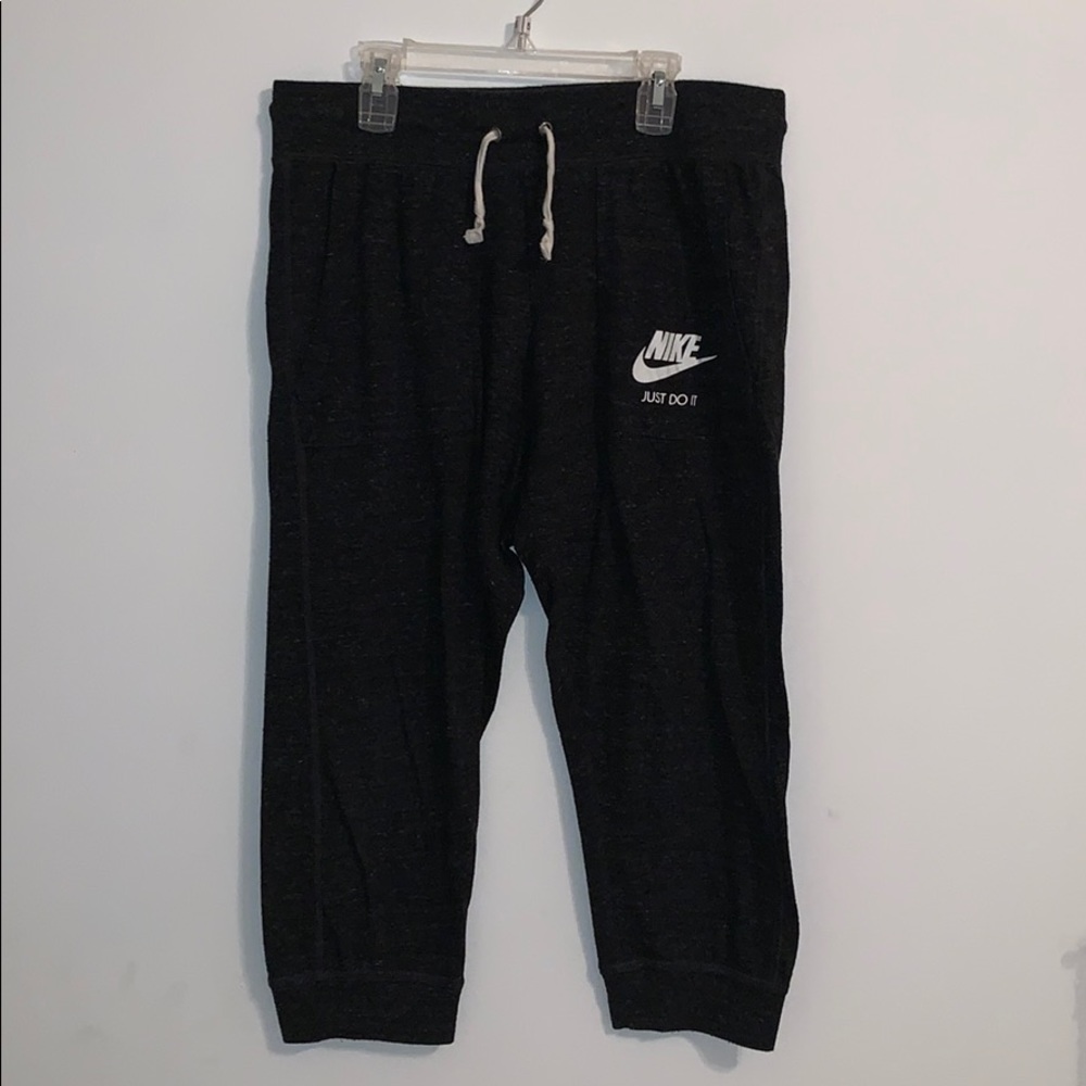 NIKE CROPPED JOGGERS